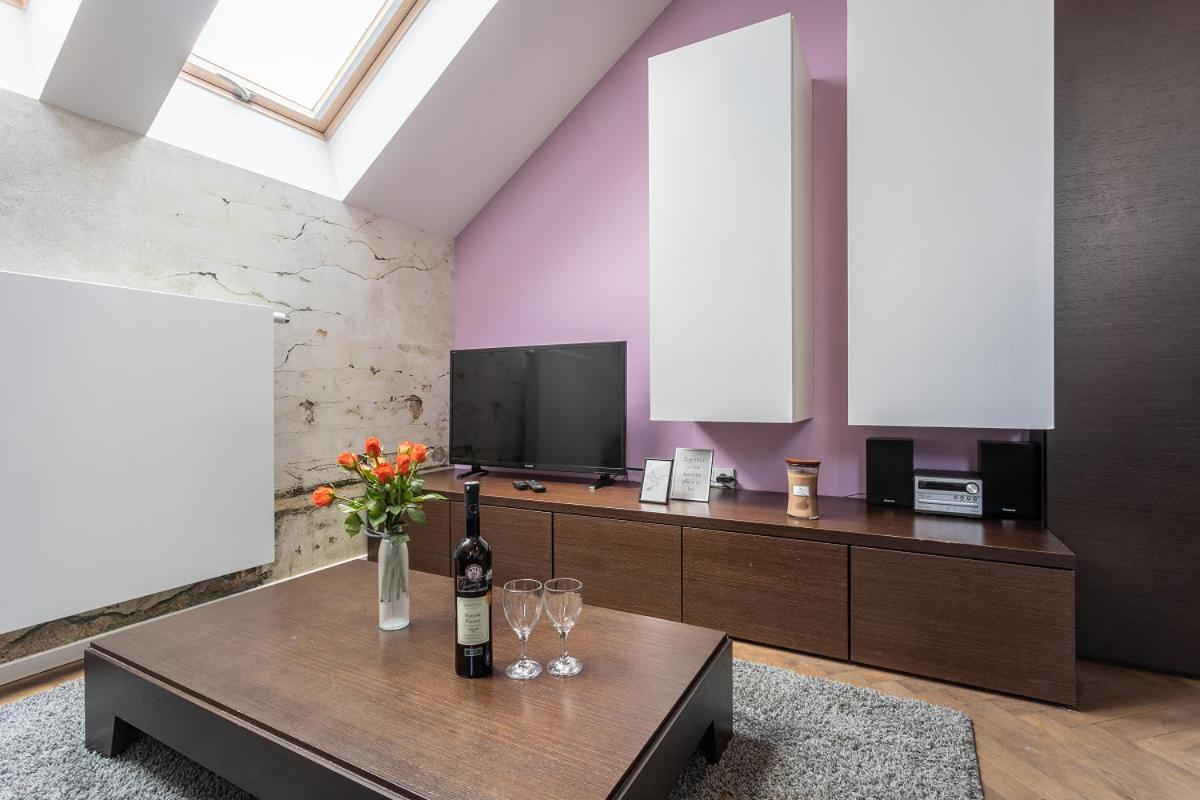 Daire Modern Close To River Prag