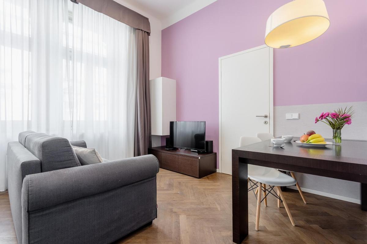 Daire Modern Close To River *